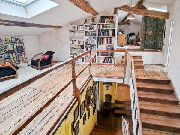 Maison en pierre de 560 m²