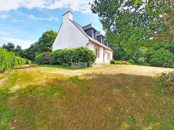PLUDUAL ,BELLE PROPRIÉTÉ FAMILIALE AVEC 4 CHAMBRES, GÎTE ET 4 800 M² DE TERRAIN
