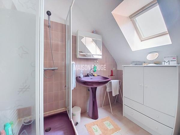PLUDUAL ,BELLE PROPRIÉTÉ FAMILIALE AVEC 4 CHAMBRES, GÎTE ET 4 800 M² DE TERRAIN
