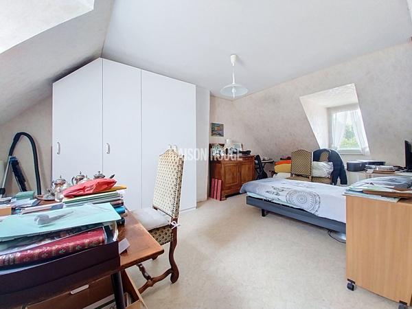 PLUDUAL ,BELLE PROPRIÉTÉ FAMILIALE AVEC 4 CHAMBRES, GÎTE ET 4 800 M² DE TERRAIN