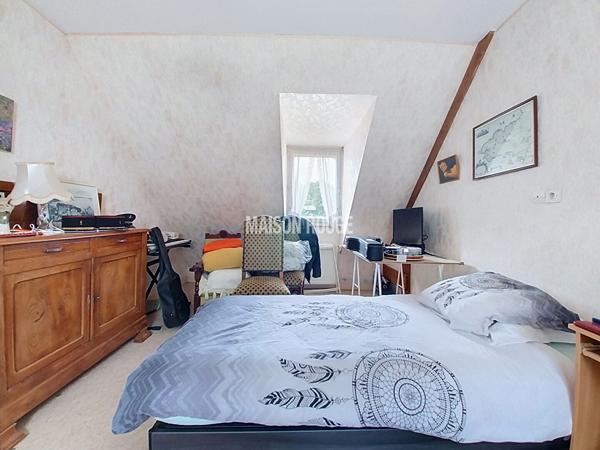 PLUDUAL ,BELLE PROPRIÉTÉ FAMILIALE AVEC 4 CHAMBRES, GÎTE ET 4 800 M² DE TERRAIN