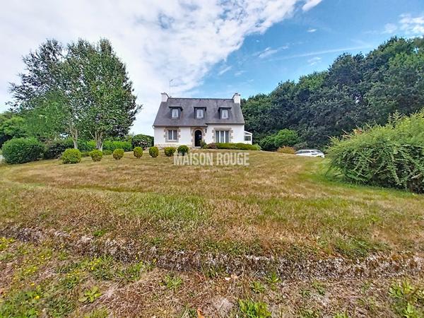 PLUDUAL ,BELLE PROPRIÉTÉ FAMILIALE AVEC 4 CHAMBRES, GÎTE ET 4 800 M² DE TERRAIN