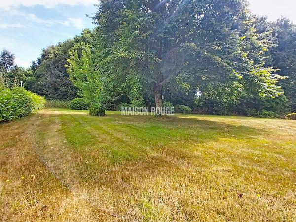PLUDUAL ,BELLE PROPRIÉTÉ FAMILIALE AVEC 4 CHAMBRES, GÎTE ET 4 800 M² DE TERRAIN