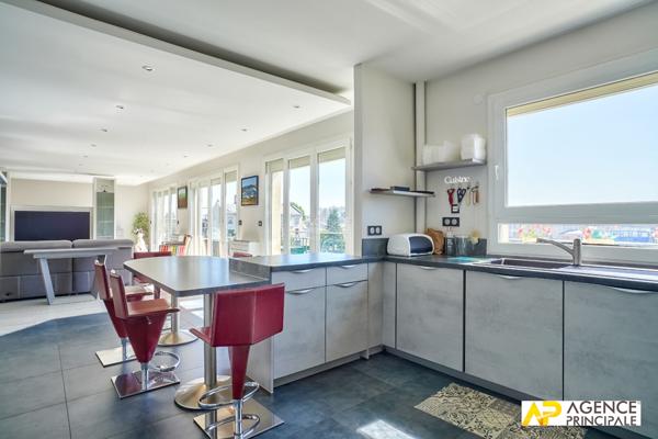 Appartement Maisons Laffitte 5 pièce(s) 156m2 €1 050 000 ** - Référence 13191
