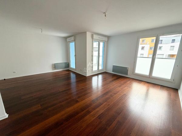 Appartement 4 pièces à vendre à Cergy €225 000 ** - Référence 5106