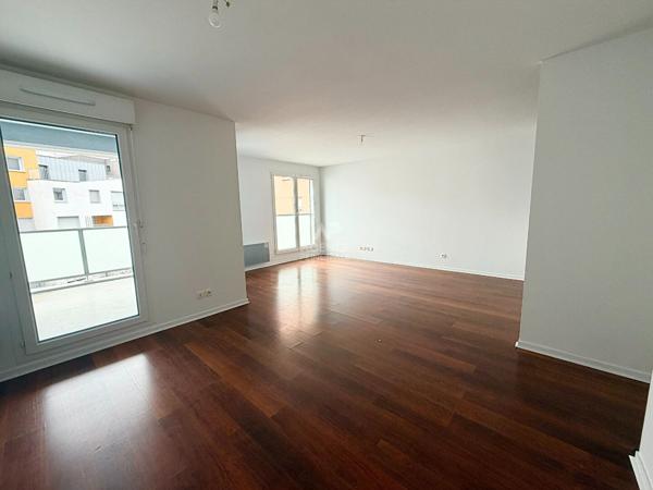 Appartement 4 pièces à vendre à Cergy €225 000 ** - Référence 5106