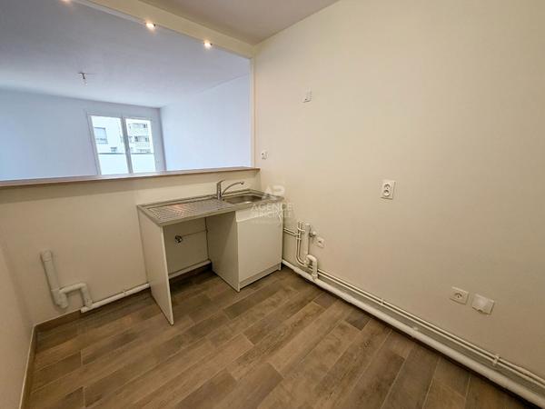 Appartement 4 pièces à vendre à Cergy €225 000 ** - Référence 5106