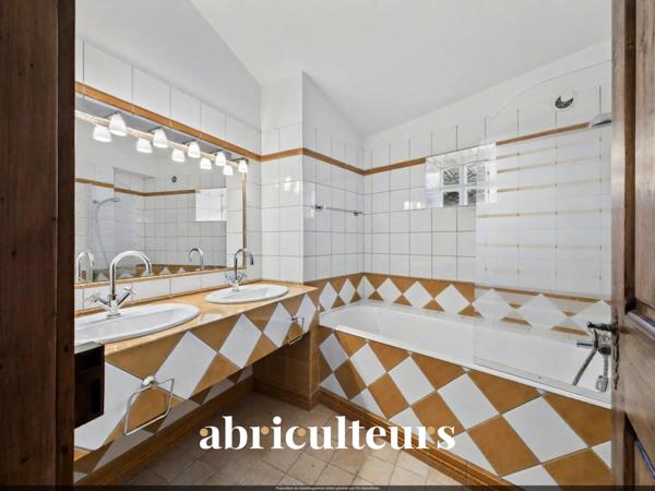 Authentique Mas Provençal 350m² Cheval-Blanc