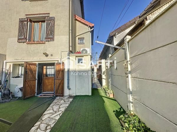 Maison mitoyenne 4 pièces avec dépendance