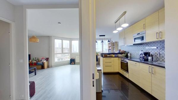 Exclusivité Optimhome – Appartement 4 pièces lumineux à 3 minutes du métro Gallieni