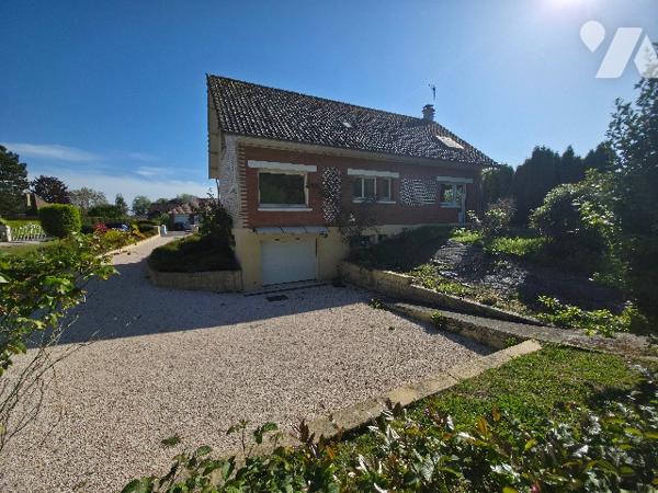 Maison individuelle à ARQUES sur un jolie parc arboré