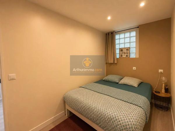 Vente                                                      Appartement
                        
                     2 pièces                      33 m2                     à Mortcerf