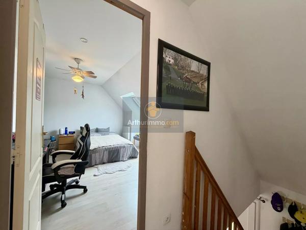 Vente                                                      Maison
                        
                     4 pièces                      92 m2                     à Rozay-en-Brie