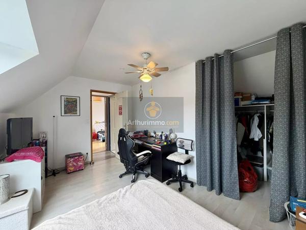 Vente                                                      Maison
                        
                     4 pièces                      92 m2                     à Rozay-en-Brie