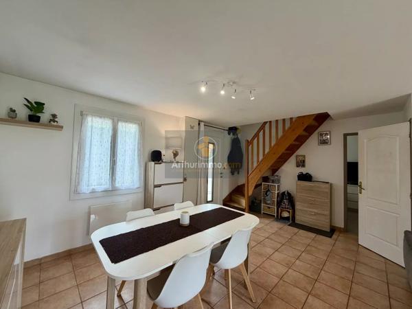 Vente                                                      Maison
                        
                     4 pièces                      92 m2                     à Rozay-en-Brie