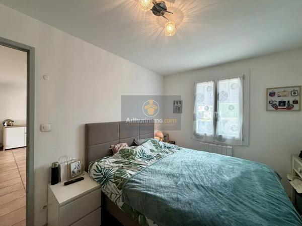 Vente                                                      Maison
                        
                     4 pièces                      92 m2                     à Rozay-en-Brie