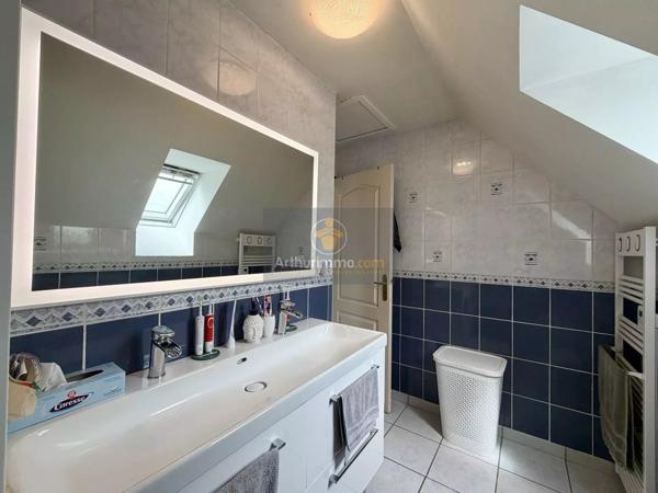 Vente                                                      Maison
                        
                     4 pièces                      92 m2                     à Rozay-en-Brie