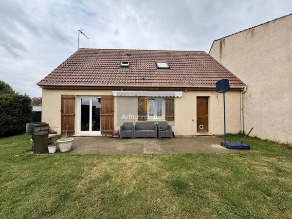 Vente                                                      Maison
                        
                     4 pièces                      92 m2                     à Rozay-en-Brie