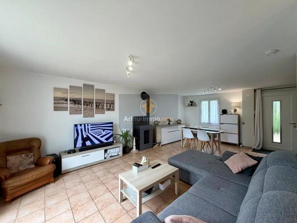 Vente                                                      Maison
                        
                     4 pièces                      92 m2                     à Rozay-en-Brie