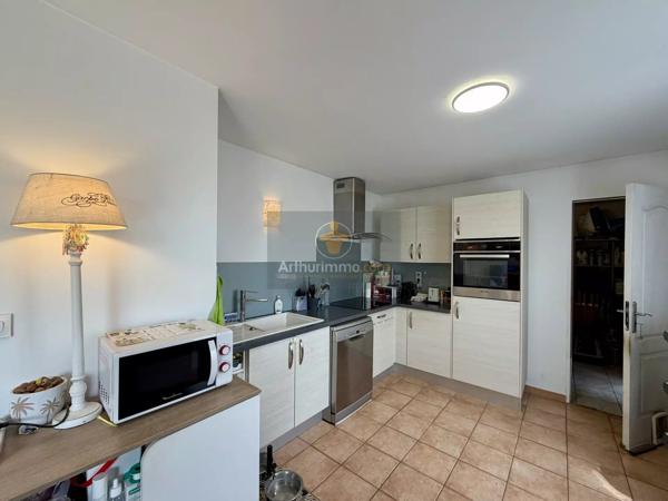 Vente                                                      Maison
                        
                     4 pièces                      92 m2                     à Rozay-en-Brie