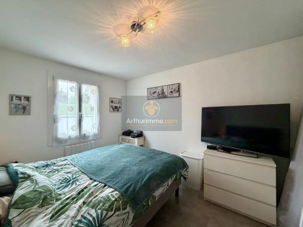 Vente                                                      Maison
                        
                     4 pièces                      92 m2                     à Rozay-en-Brie