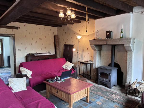 Maison de village française traditionnelle