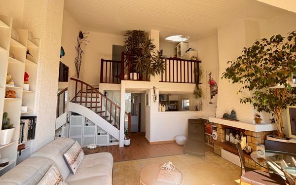 Appartement à vendre    4 pièces • 77,31 m2 Bandol