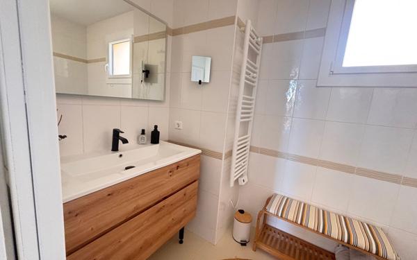 Appartement à vendre    4 pièces • 77,31 m2 Bandol