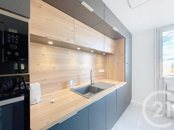 Appartement T4 à vendre  4 pièces - 76,80 m2 BAGNOLS SUR CEZE - 30