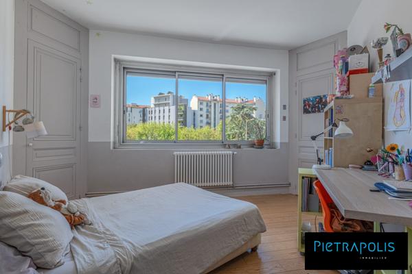 T5 DE 145m2 AVEC TERRASSE