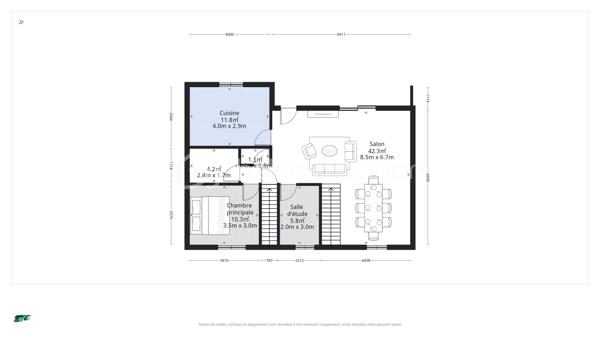 Emplacement recherché pour les familles : vos enfants peuvent suivre toute leur scolarité sur place, de la maternelle au lycée, avec des établissements supérieurs accessibles rapidement. Maison très soignée, prête à habiter, avec sous‑sol complet offrant une belle pièce idéale pour un ado.
Construite en 1982, cette maison offre environ 114 m² habitables, dans un état d’entretien irréprochable. Le rez‑de‑chaussée propose un vaste salon séjour lumineux avec cheminée, ouvert sur la terrasse, ainsi qu’une cuisine conviviale et un hall d’entrée permettant un accueil confortable.
L’espace nuit comprend trois chambres de bonne taille, dont certaines avec rangements, une salle d’eau fonctionnelle et un WC séparé. L’ensemble (sols, peintures, menuiseries) est particulièrement soigné, permettant une installation immédiate sans travaux lourds.
Sous‑sol et pièce pour ado
En dessous, un sous‑sol complet offre un grand garage, buanderie, rangements et une pièce habitable déjà aménagée. Cette pièce, chauffée et éclairée, pourra facilement devenir une superbe chambre d’ado, un espace de jeu ou un bureau indépendant, à l’écart du séjour principal, pour plus d’autonomie au quotidien.
Confort et prestations
La maison est chauffée par des radiateurs électriques, avec une installation entretenue et une isolation soignée (combles et menuiseries à vérifier sur place). L’état général est très propre, ce qui garantit une transition sereine pour les futurs propriétaires.
Extérieurs et environnement
Les abords sont à l’image de l’intérieur : particulièrement bien tenus, avec allée permettant de stationner plusieurs véhicules, accès au garage, jardin entretenu et terrasse agréable pour profiter des beaux jours. Le quartier, calme et résidentiel, reste proche des commerces, services et transports, ce qui en fait un cadre de vie recherché pour les familles.
Vous recherchez une maison soignée, fonctionnelle, avec sous‑sol complet et une pièce parfaite pour accueillir un ado ou un bureau indépendant, à deux pas de toutes les écoles ? Contactez‑moi pour organiser une visite et découvrir ce pavillon familial dans les meilleures conditions.
Visite virtuelle disponible