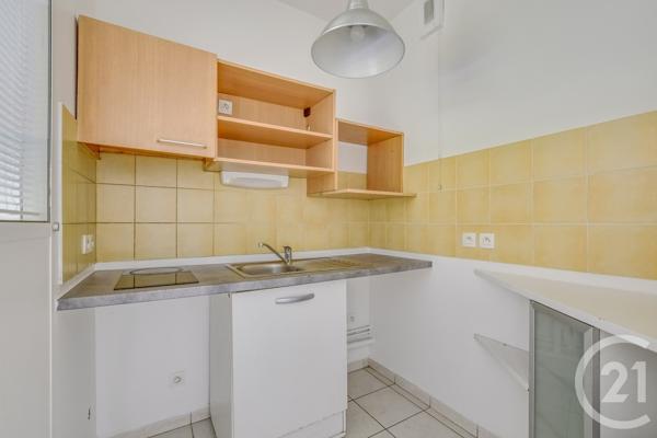 Appartement F2 à vendre  2 pièces - 43 m 2   PARIS  - 75020
