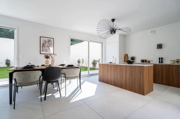 Spacieux T2 46.70 m² de standing – Lyon 4ᵉ Croix-Rousse Garage inclus