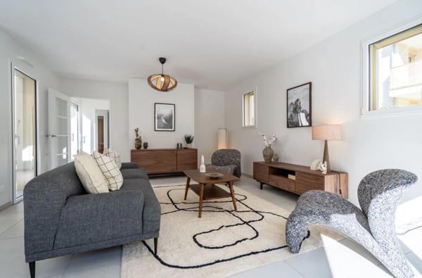 Spacieux T2 46.70 m² de standing – Lyon 4ᵉ Croix-Rousse Garage inclus