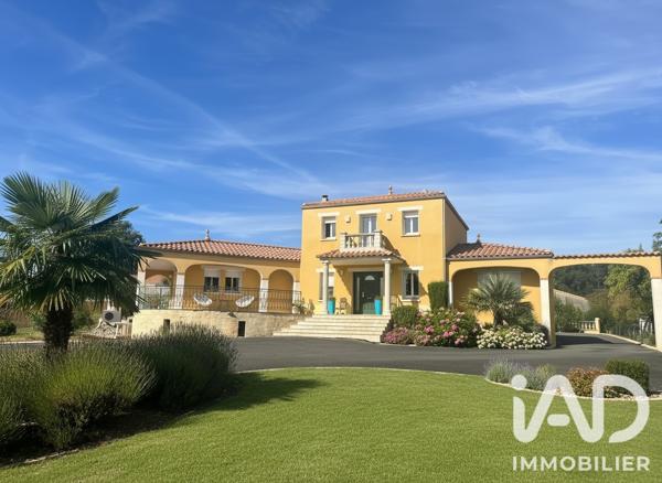Maison à vendre 15 pièces 288,42 m² Chantonnay