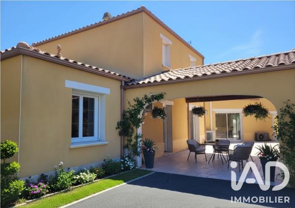 Maison à vendre 15 pièces 288,42 m² Chantonnay