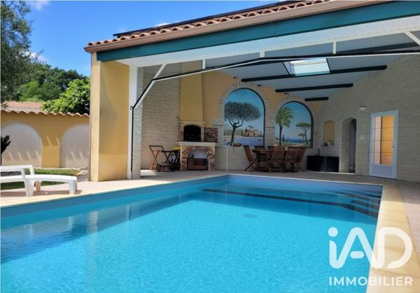 Maison à vendre 15 pièces 288,42 m² Chantonnay