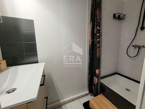 PAU - ALSACE LORRAINE- T2 moderne meublé de  37 m²  avec stationnement