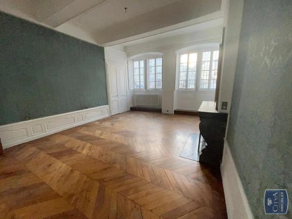 Appartement à louer 2 pièces 75.85m²