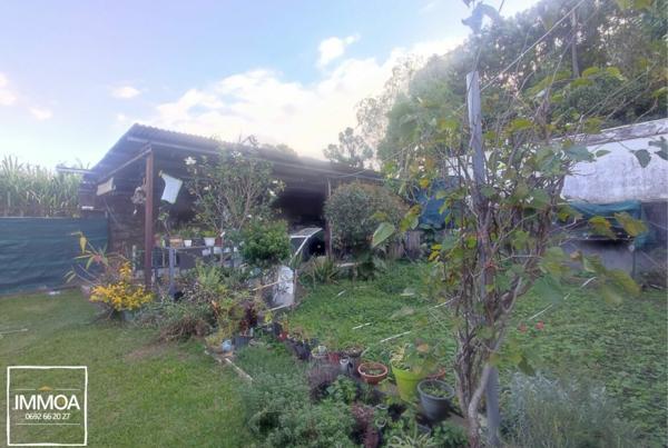 Terrain à vendre de 796 m2 vendre secteur BOURBIER les hauts Saint-Benoit 97470