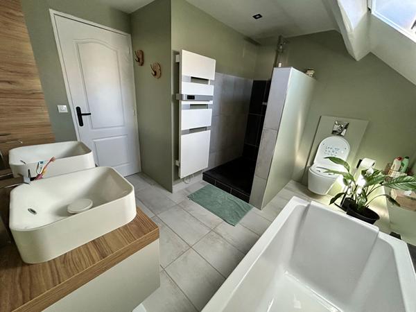 Rare à Commeny ! Magnifique Maison en Pierre de 136 m²