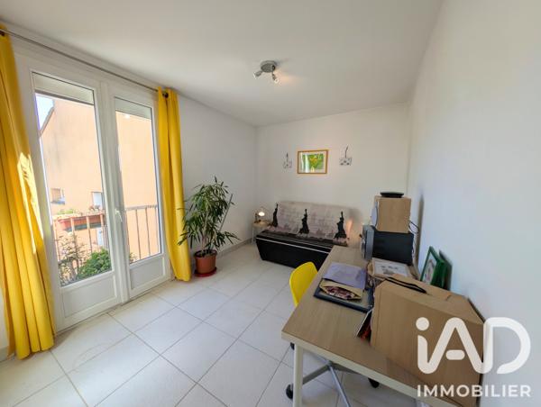 Appartement à vendre 4 pièces 74 m² Cogolin