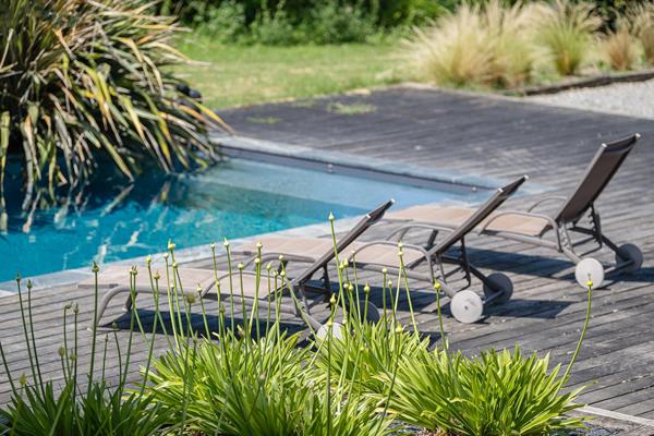 Villa contemporaine avec sa piscine, à 15 minutes de Bordeaux ? Bouliac