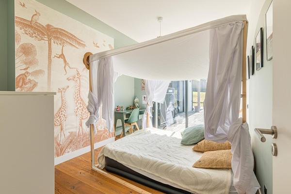 Villa contemporaine avec sa piscine, à 15 minutes de Bordeaux ? Bouliac