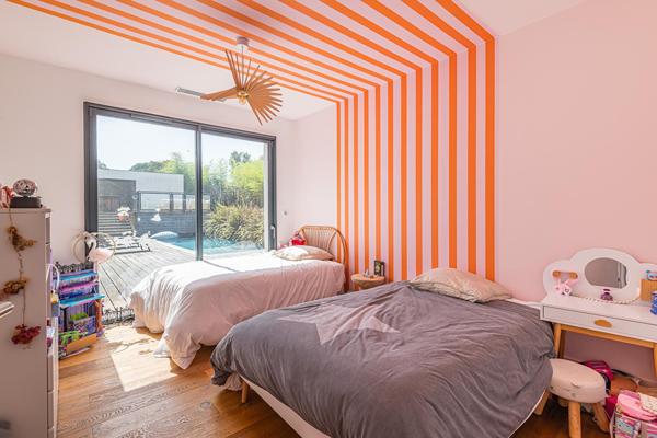 Villa contemporaine avec sa piscine, à 15 minutes de Bordeaux ? Bouliac