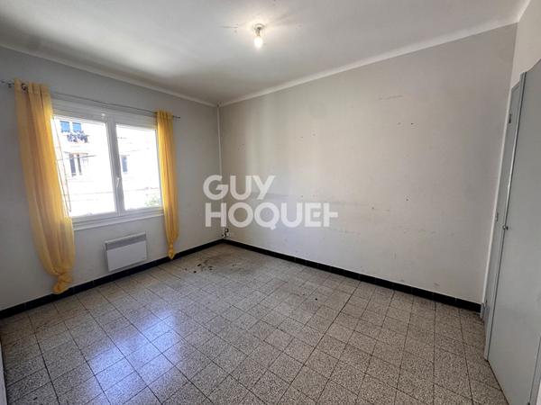A vendre à Perpignan (66000) quartier MOYEN VERNET Maison 2 faces F5 de 112 m² avec garage et jardin.