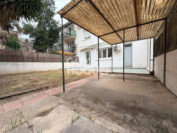 A vendre à Perpignan (66000) quartier MOYEN VERNET Maison 2 faces F5 de 112 m² avec garage et jardin.