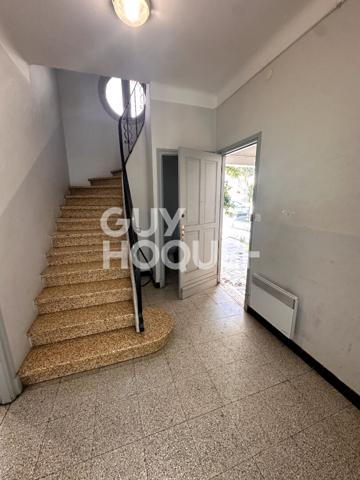 A vendre à Perpignan (66000) quartier MOYEN VERNET Maison 2 faces F5 de 112 m² avec garage et jardin.