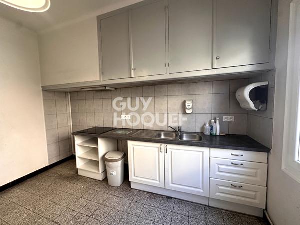 A vendre à Perpignan (66000) quartier MOYEN VERNET Maison 2 faces F5 de 112 m² avec garage et jardin.