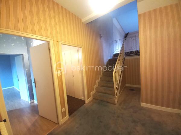 Maison traditionnelle de 316 m²